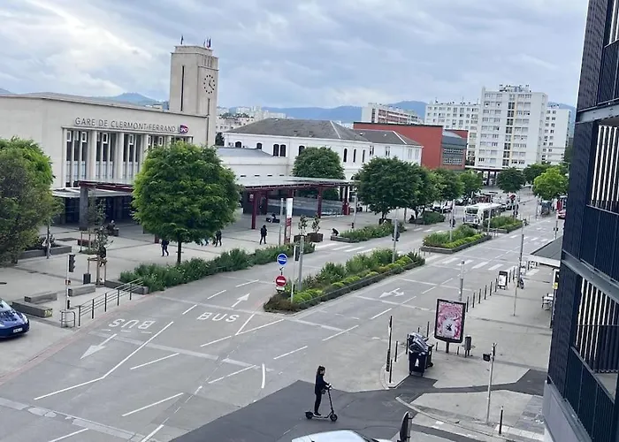 Horus Elegant Gare Sncf 4p *